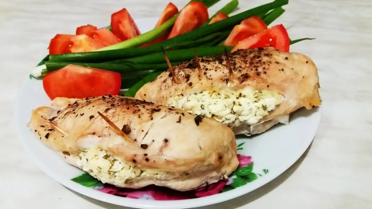 Фаршированная грудка. Фаршированная куриная грудка. Фаршированная куриная грудка в духовке. Куриная грудка с творожным сыром в духовке.