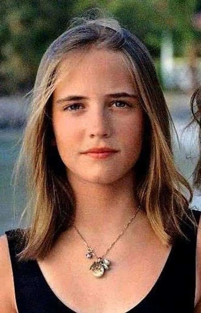 Eva green в молодости. Eva молодая. Eva молодая. Eva молодая. Eva молодая.