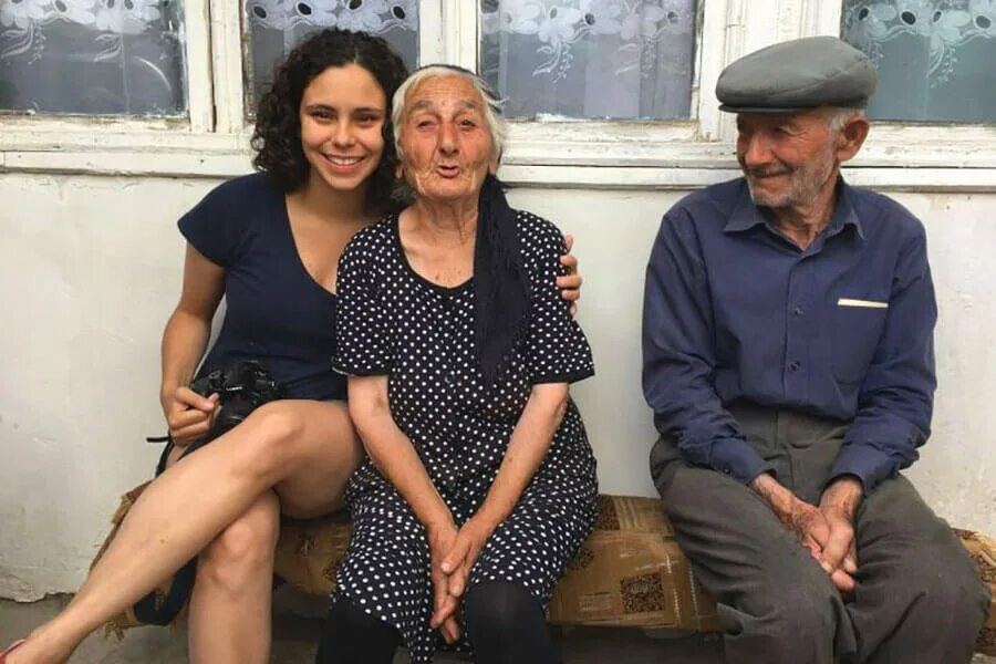 Жизнь в армении. Армения жизнь людей. армянские люди. армянские люди живут. армения жизнь простых людей.