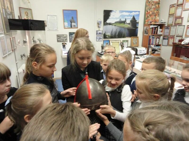 школа 691 на дальневосточном. 345 школа невского района внутри. 691 школа невского района официальный сайт. вакансии школы невского. школа 690 невского района.