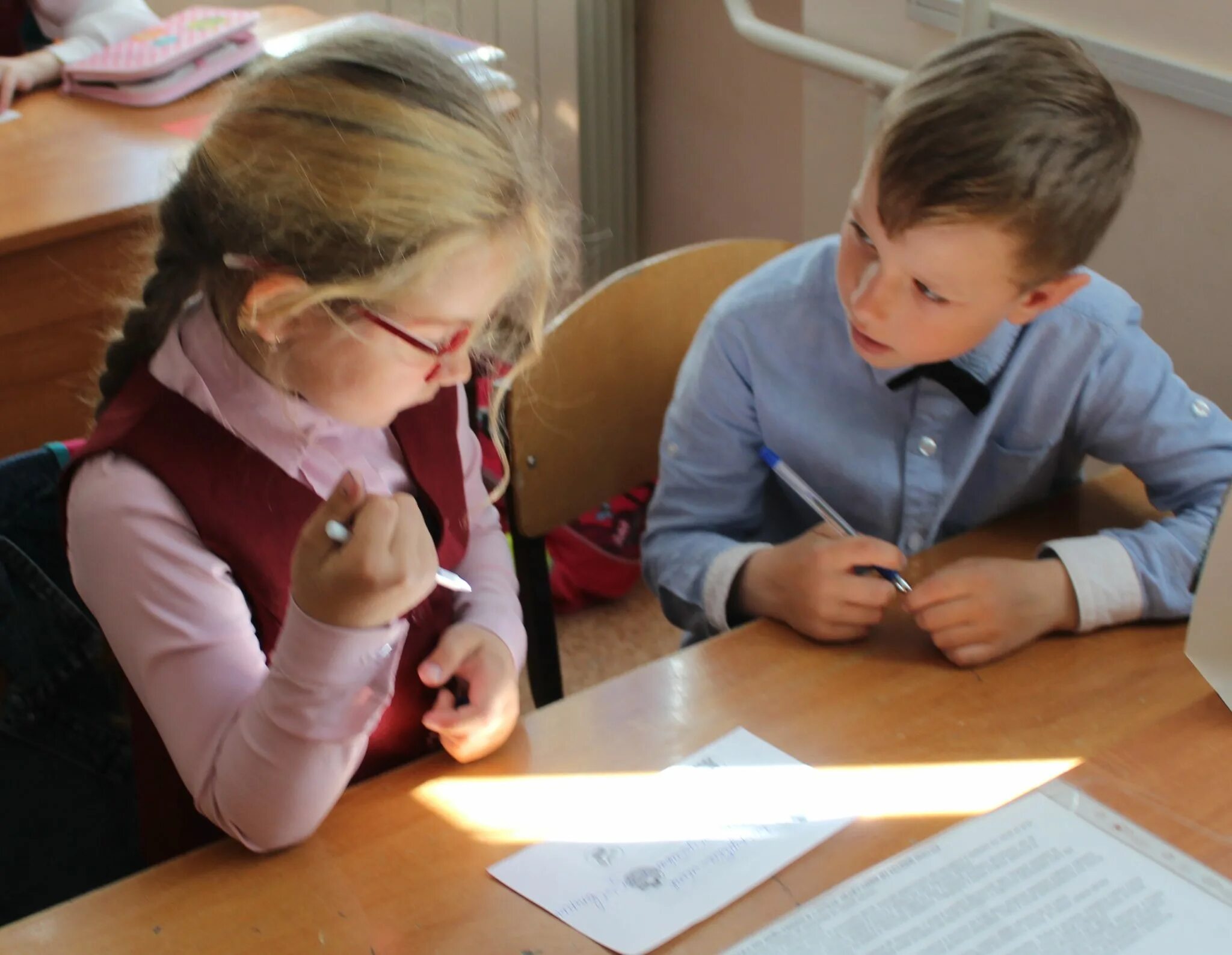 Школа будущего первоклассника. Ученики начальных классов. Младшая школа. Специалисты в школе. Младшие школьники.