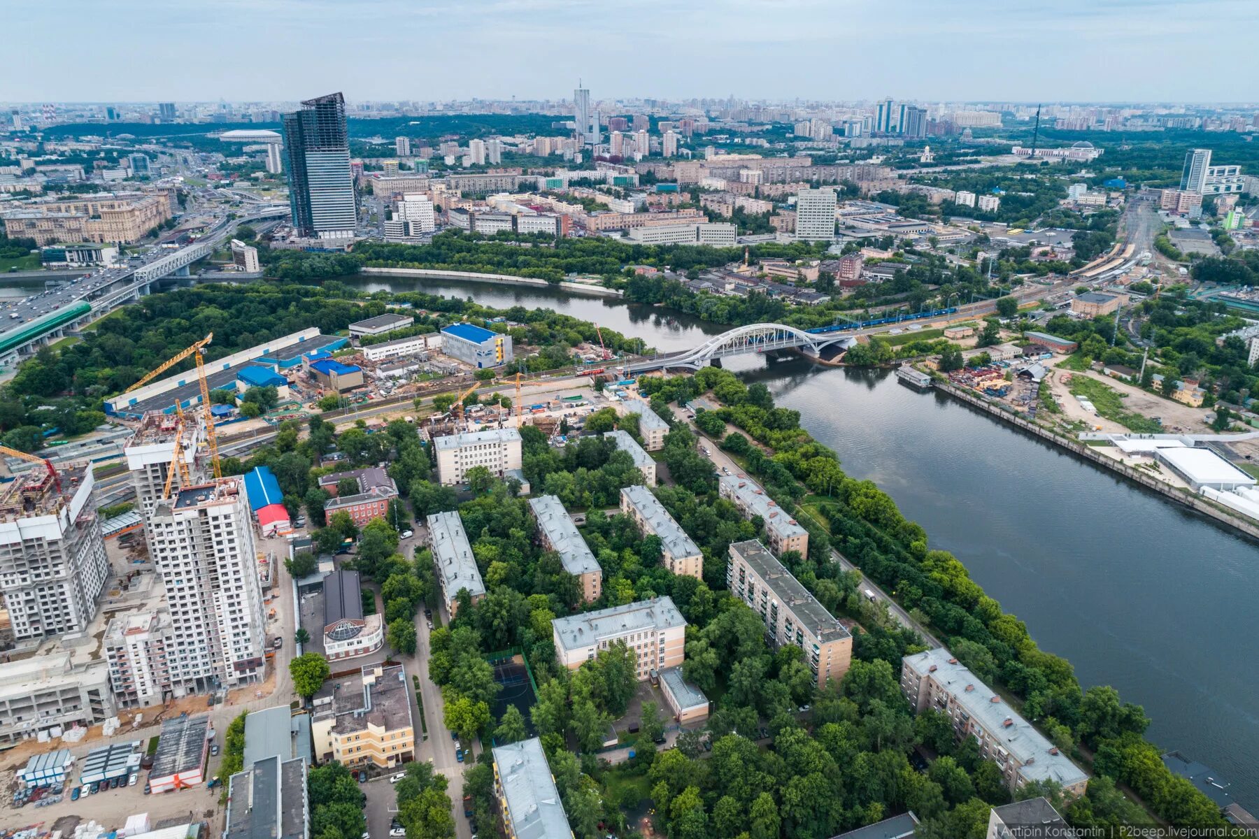 Мост шелепихинский москва реки. Москва шелепихинская набережная шелепиха. Шелепихинский мост вид. Пешеходный мост шелепихинская набережная. Шелепихинский мост москва.