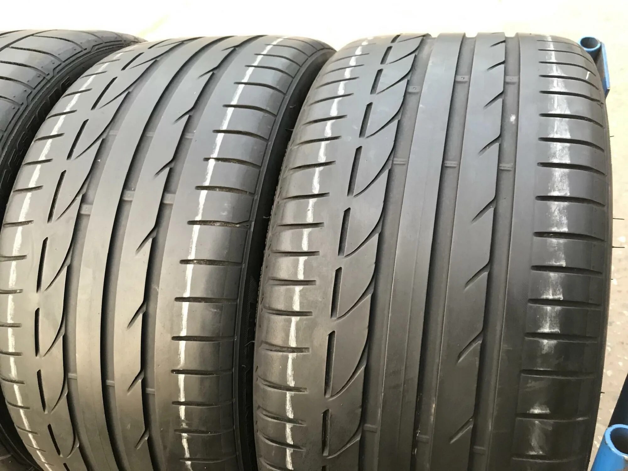 Купить резину 255 50 19. 255/35 R19. 255/35 R19 cormadora. Bridgestone 255 35 22. Резина kapsen 305 30 r19.