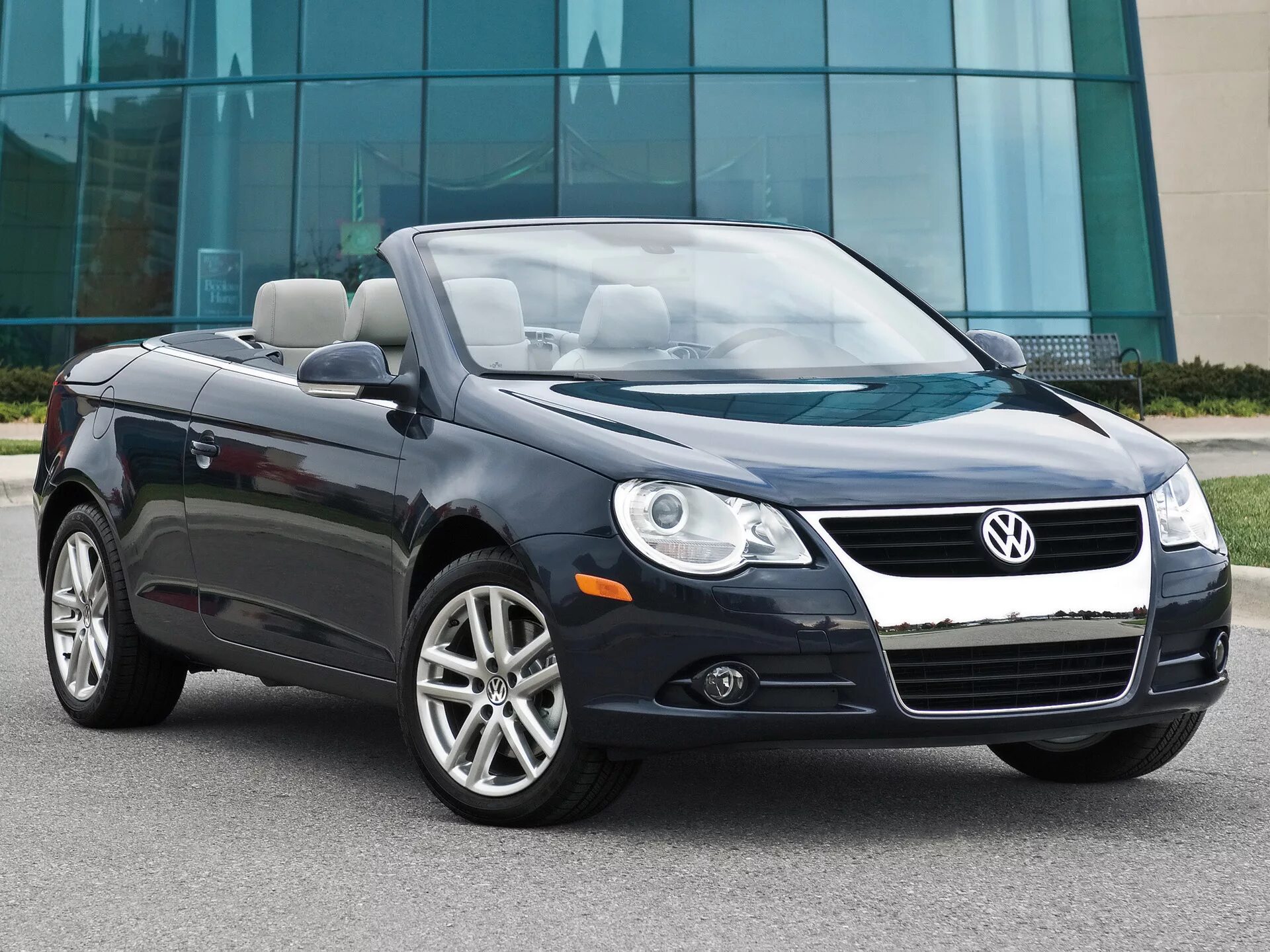 Vw eos. Volkswagen EOS кабриолет. Кабриолет Volkswagen EOS 2008. VW EOS Cabrio 2008. Фольксваген кабриолет EOS 2010.