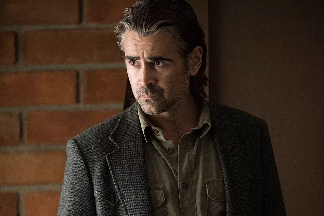 Какой нибудь детектив. Колин фаррелл детектив. колин фаррелл true detective. колин фаррелл настоящий детектив 2. реймонд велкоро.