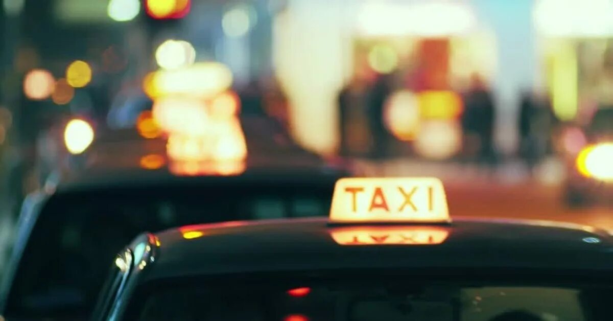 Международный день такси. Минут в такси. Таксист. Девушка в такси. Необычное такси.