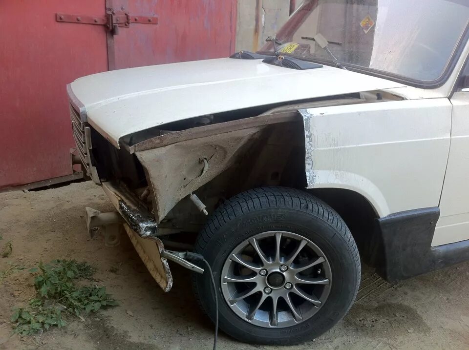 Долгожданная замена крыльев - Lada 21070, 1,5 л, 2001 года кузовной ремонт DRIVE