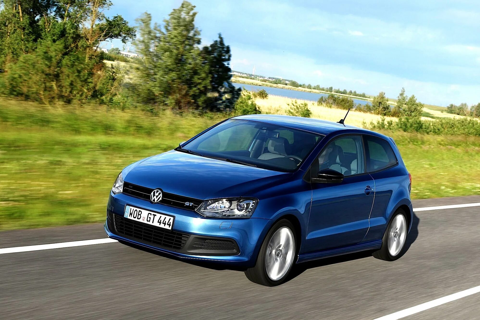 Фольксваген поло хэтчбек 2013. Volkswagen Polo 2013 Hatchback. VW Polo Hatchback 6r. VW Polo 2013 хэтчбек.