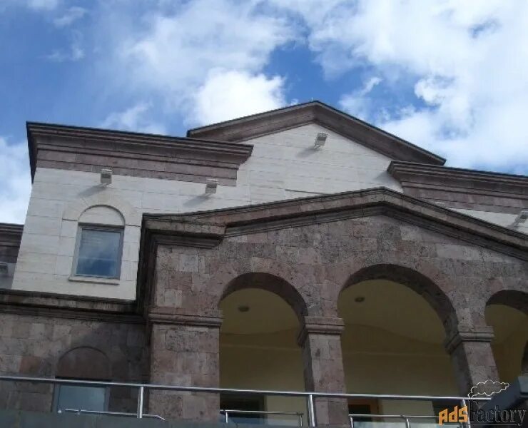 Ереван камень туф. Туф камень армения. Древний армянский камень. Ереван камень туф. Армянский камень.