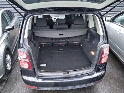 Volkswagen touran багажник
