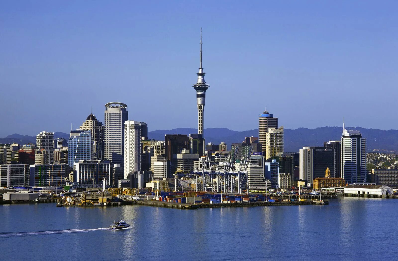 New zealand cities. Город Окленд новая Зеландия. Окленд (новая Зеландия) города новой Зеландии. Окленд новая Зеландия природа. Окленд новая Зеландия улицы.