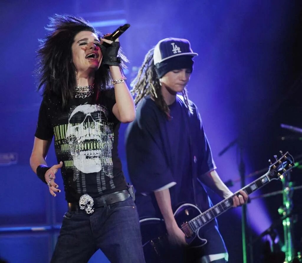 Песня do you wanna токио хотел. Токио хотел билл каулитц. bill and tom kaulitz. tokio hotel bill kaulitz 2008. tokio hotel tom.