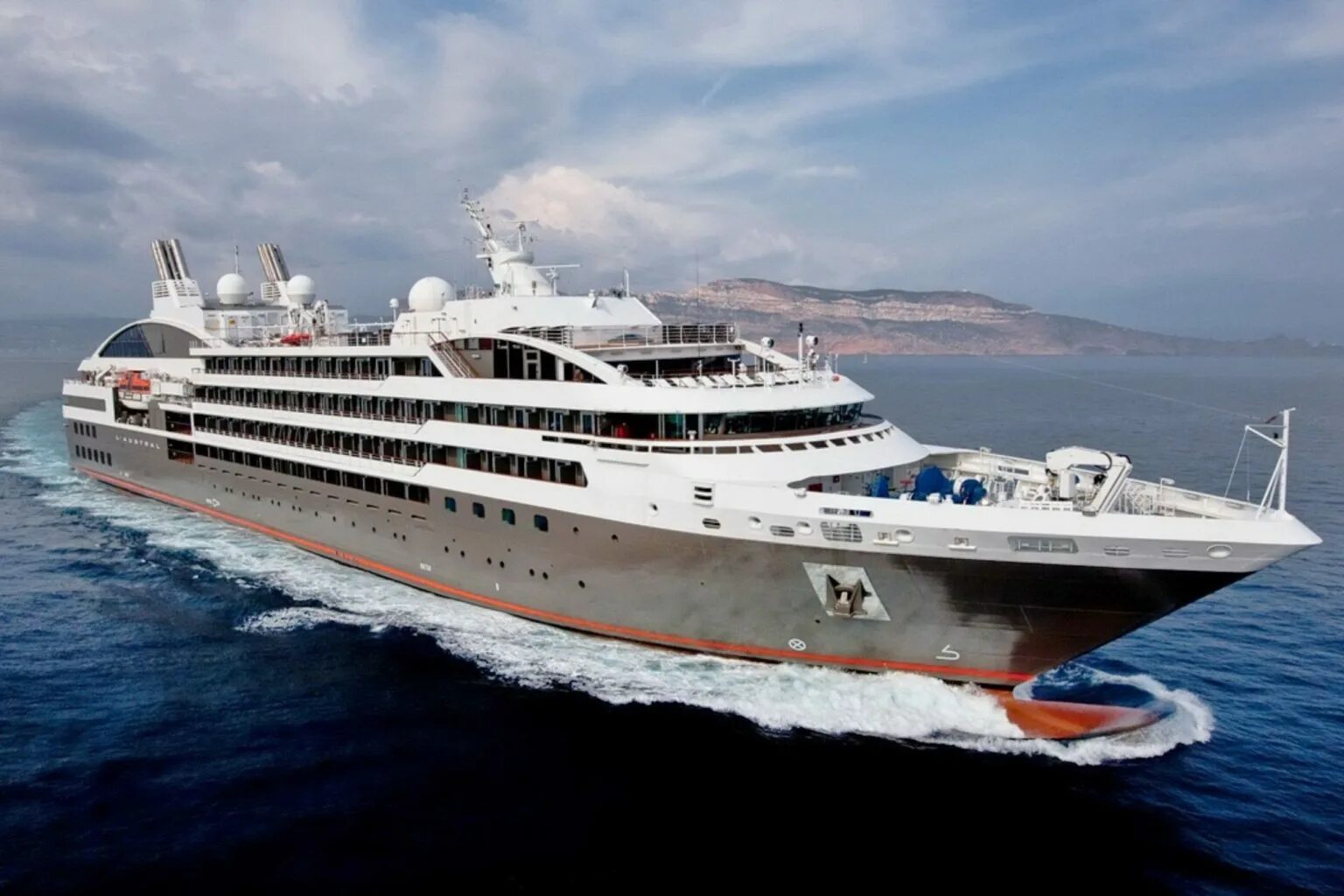 Круизы из сантьяго в австралию. Пароход «джордж вашингтон. L austral лайнер. Le boreal лайнер. Лайнер msc splendida.