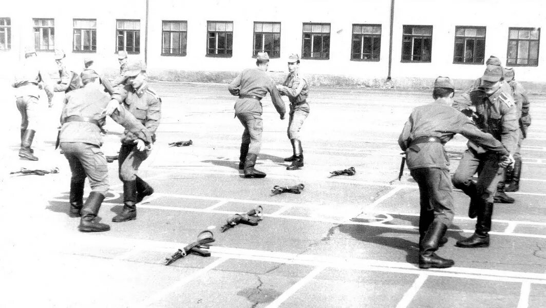 Марш четвёртой роты. Балашиха одон 3419 войсковая часть. Рота четвертый. Омское воку 1988 - 1992 6 рота 4 взвод. Четвертая рота.