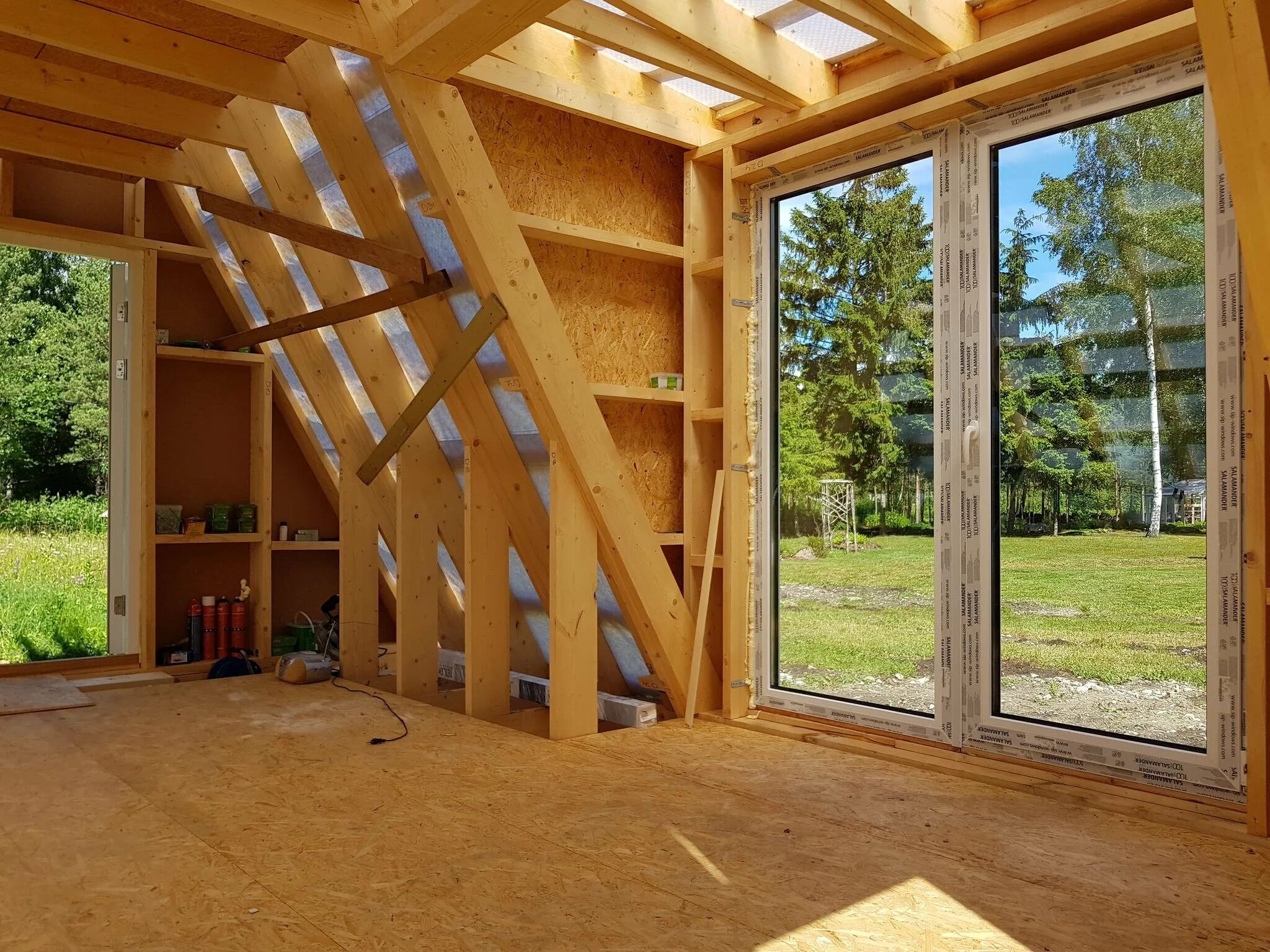 Каркасный дом афрейм. Каркасный дом а фрейм. каркас a frame house. отделка в каркасном доме.