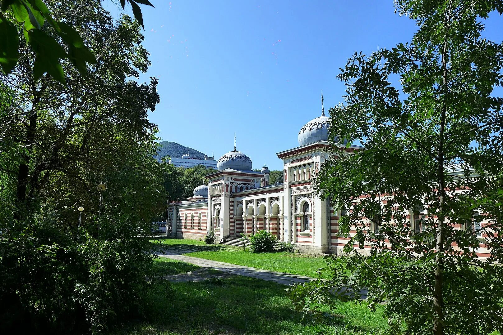 Островские ванны в Железноводске. Ванны Островского в Железноводске. Санаторий Тельмана Железноводск. Островские ворота Железноводск. Ванны в железноводске