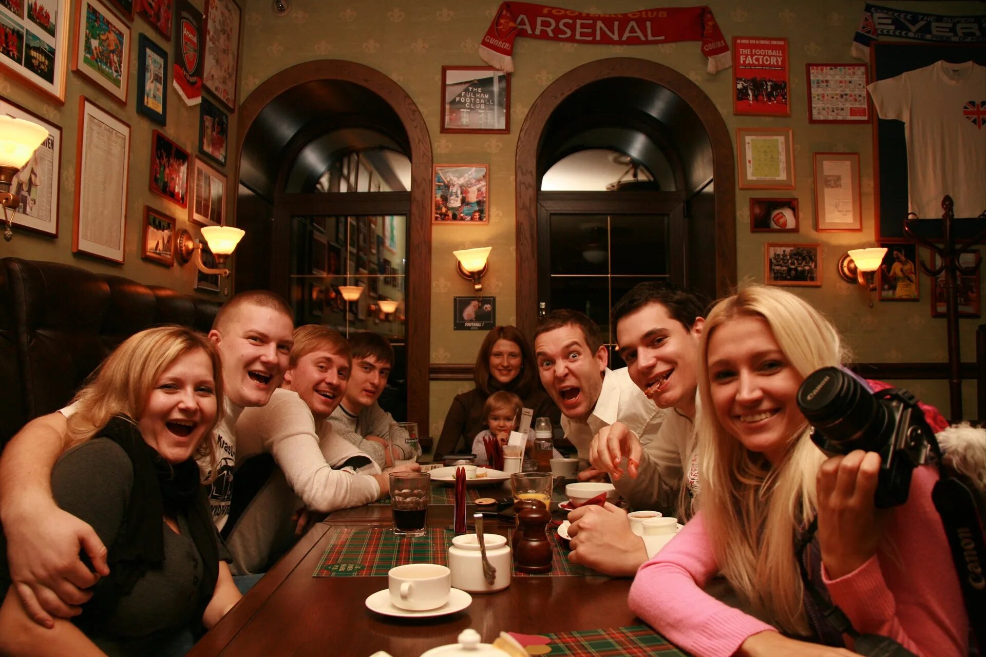 Джеймс паб красноярск. The james shark pub красноярск официальный сайт. Джеймс шарк паб красноярск официальный. Шарк паб. Джеймс паб красноярск.