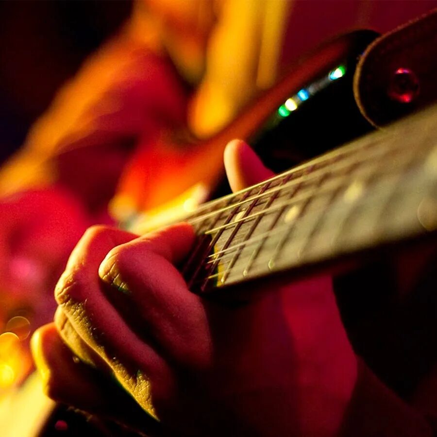 Авторские песни рока. Гитара. Гитара обои. Гитарный вечер. Вечер с гитарой.