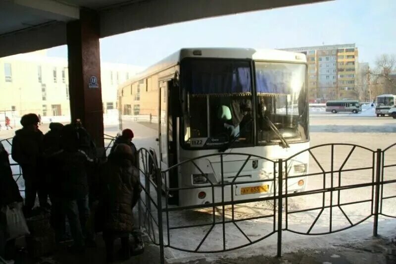 Автобусы Омск Омскоблавтотранс. Автобус Омск Усть Ишим. Автовокзал Омск Комарова. Автовокзал Омск автобусы.