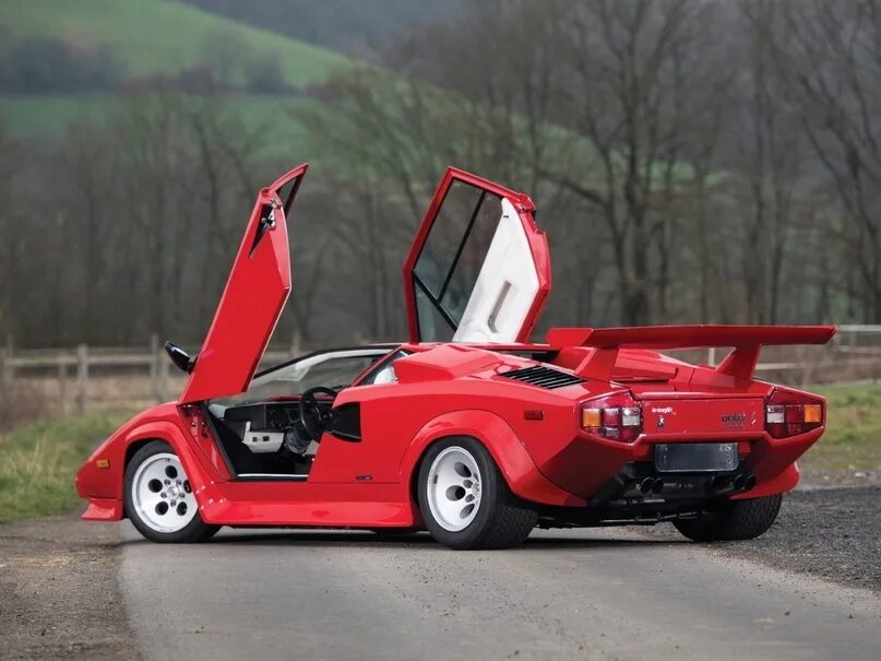Countach lp. Lamborghini countach lp500. lamborghini countach lp500 s. каунтач lp500s. ламборджини 1985 года.