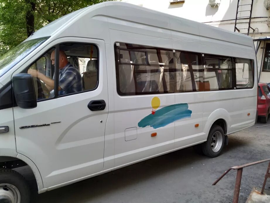 Театральный автобус. Театр в автобусе. Театральный автобус. Фото театрального автобуса. Театр в автобусе.