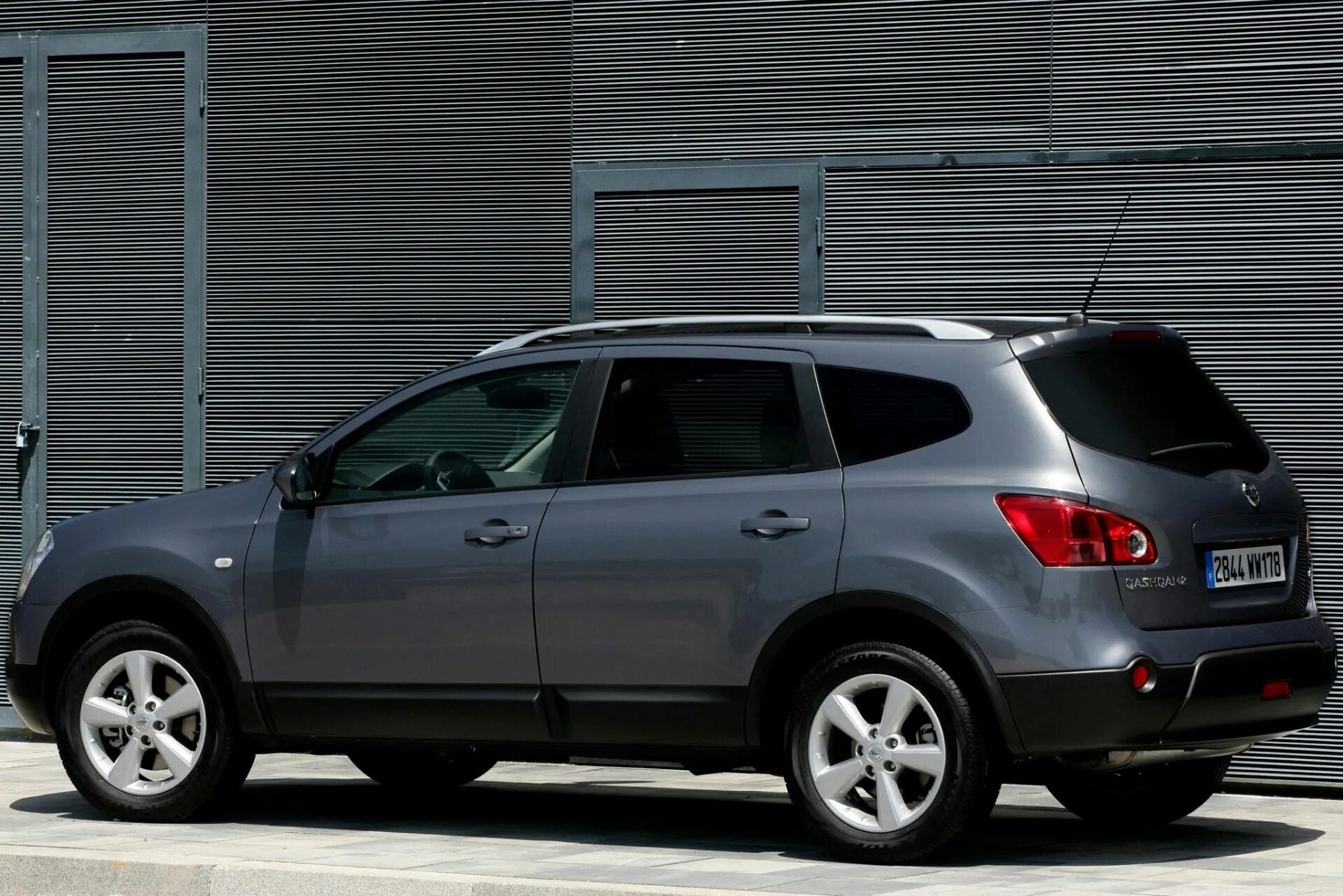 Nissan qashqai +2. Nissan qashqai 1. 4. Nissan qashqai+2 (2008-2014). Nissan qashqai +2.