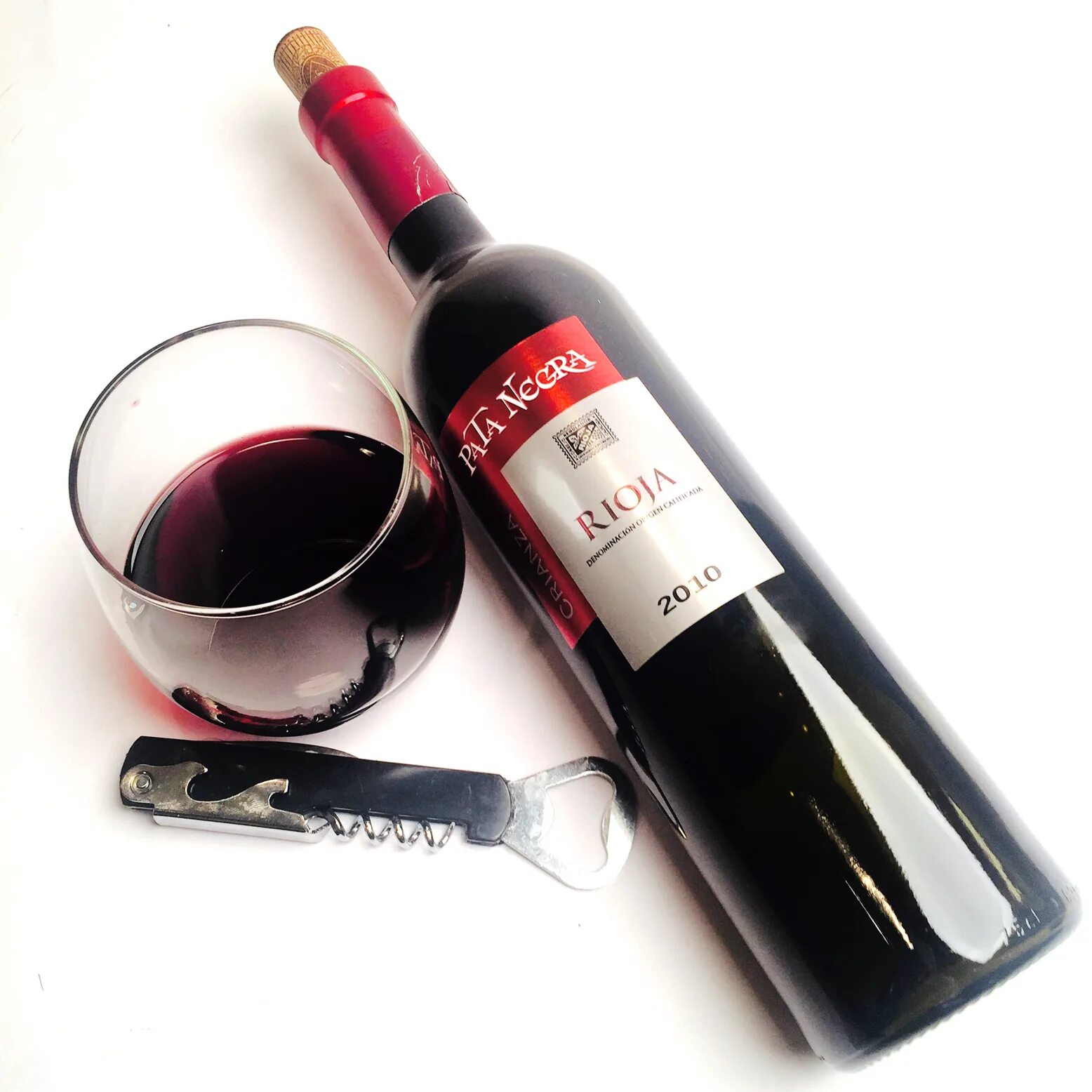 Поднося вино читать полностью. Вино Pata negra Toro. Вино адзи гранат. Вино Rioja Tempranillo. Вино Пимента Португалия