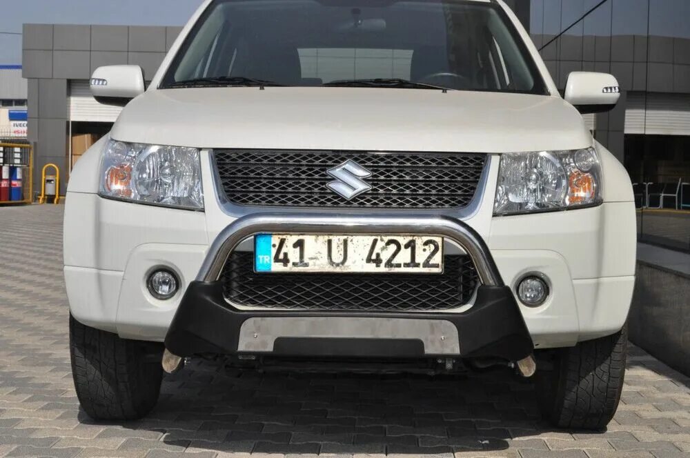 Бампер suzuki vitara. Бампер Гранд Витара. Бампер Сузуки Гранд Витара 2008. Сузуки Грант Витара бампер. Кенгурятник на Сузуки Гранд Витара 2008.