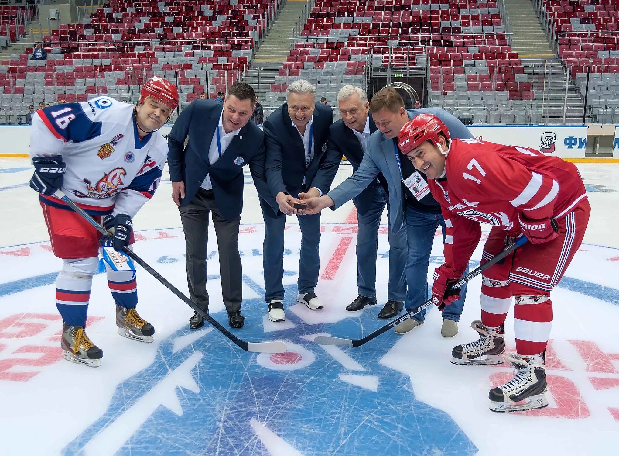 Хоккейная форма сочи 2014. Ночная хоккейная лига ярославль. Сочи ночная хоккейная лига старт. Ночная лига хоккей сочи. Ночная хоккейная лига фестиваль.