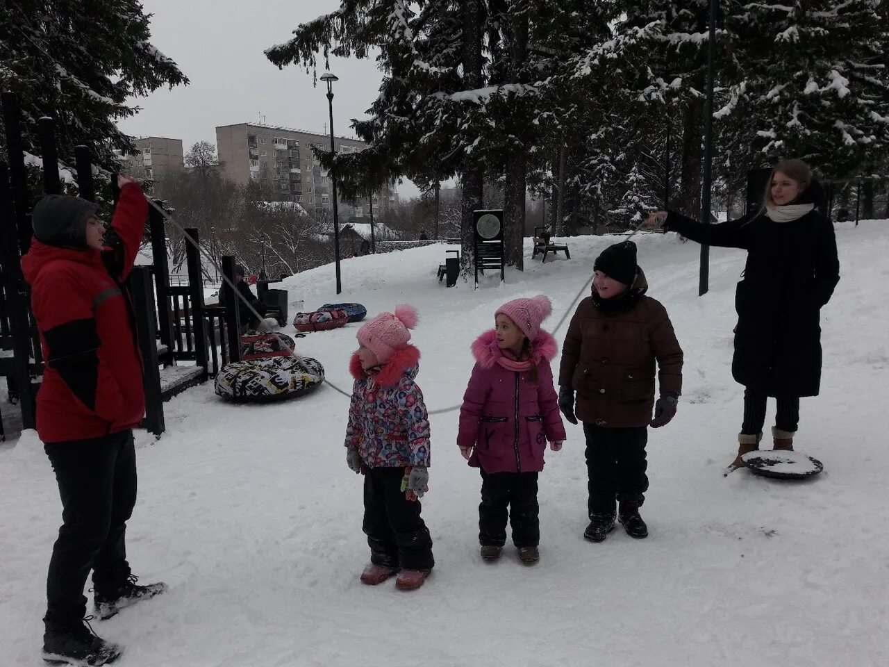 Игровая программа для детей зимушка зима. Зимушка-зима игровая программа. Забавы зимушки зимы. Забавы зимушки зимы игровая программа. Игровая программа для детей зимушка зима.