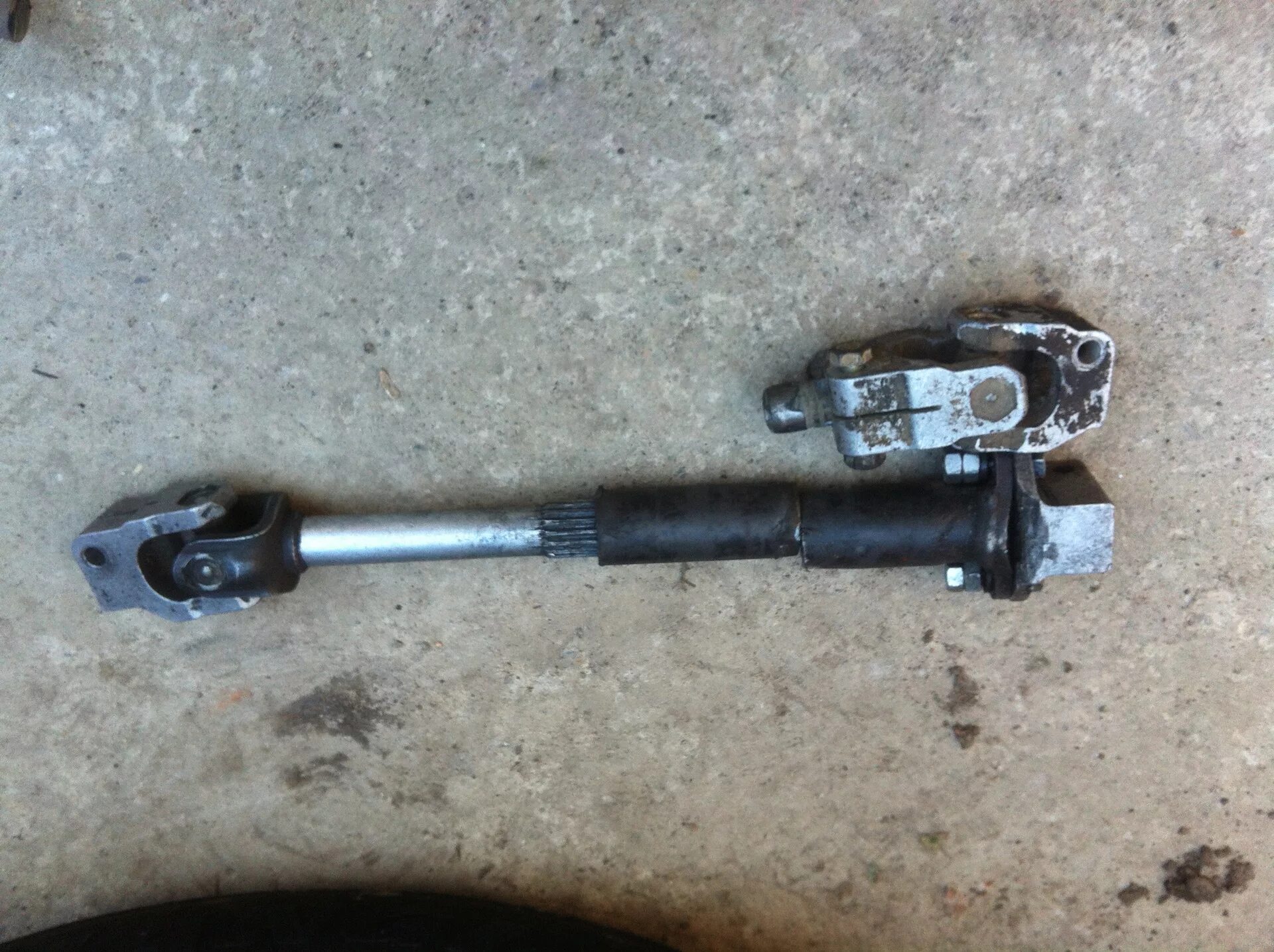 Рулевой кардан x5 e53. Рулевой кардан bmw e21. Рулевой кардан бмв е53. Рулевой карданчик е90 дорестайл. Диаметр рулевой колонки бмв f30.