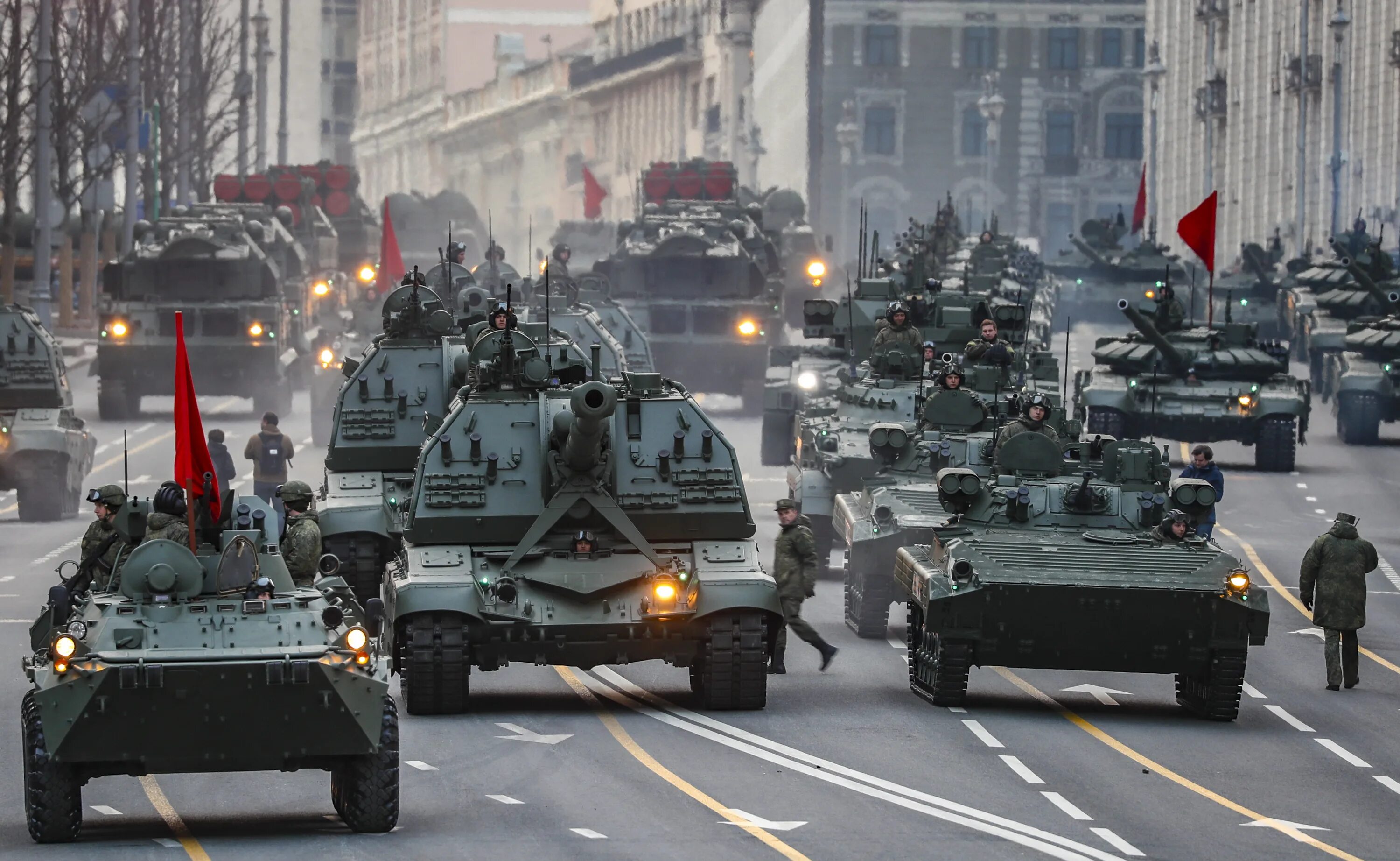 Военные победы стран. Парад Победы 2022 в Москве техника. Парад военной техники. Военная техника на параде. Парад Победы техника.