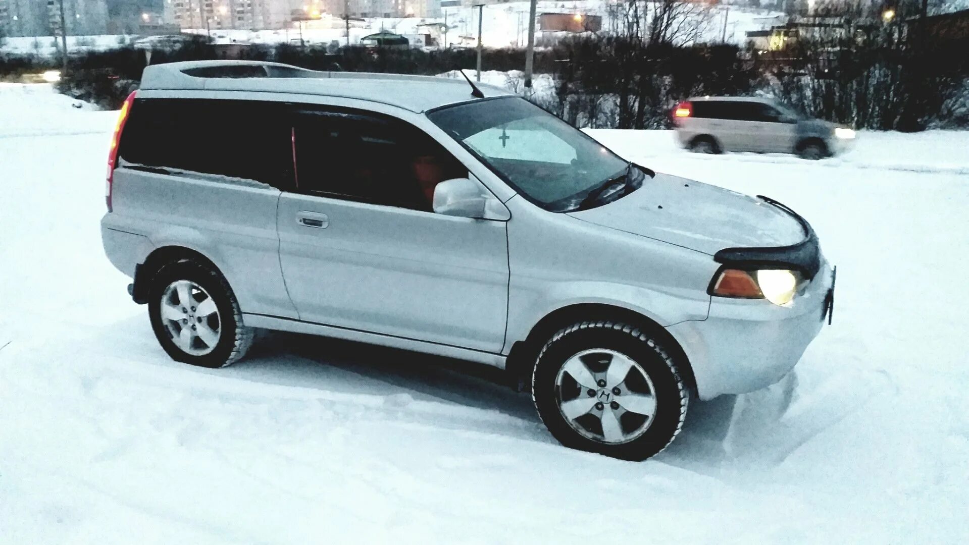 Купить хонду в новосибирске с пробегом. Honda HR-V 2003. Хонда HR-V 2002 серебристая. Хонда HR-V 1998 серебристая. Хонда HR V 2003.