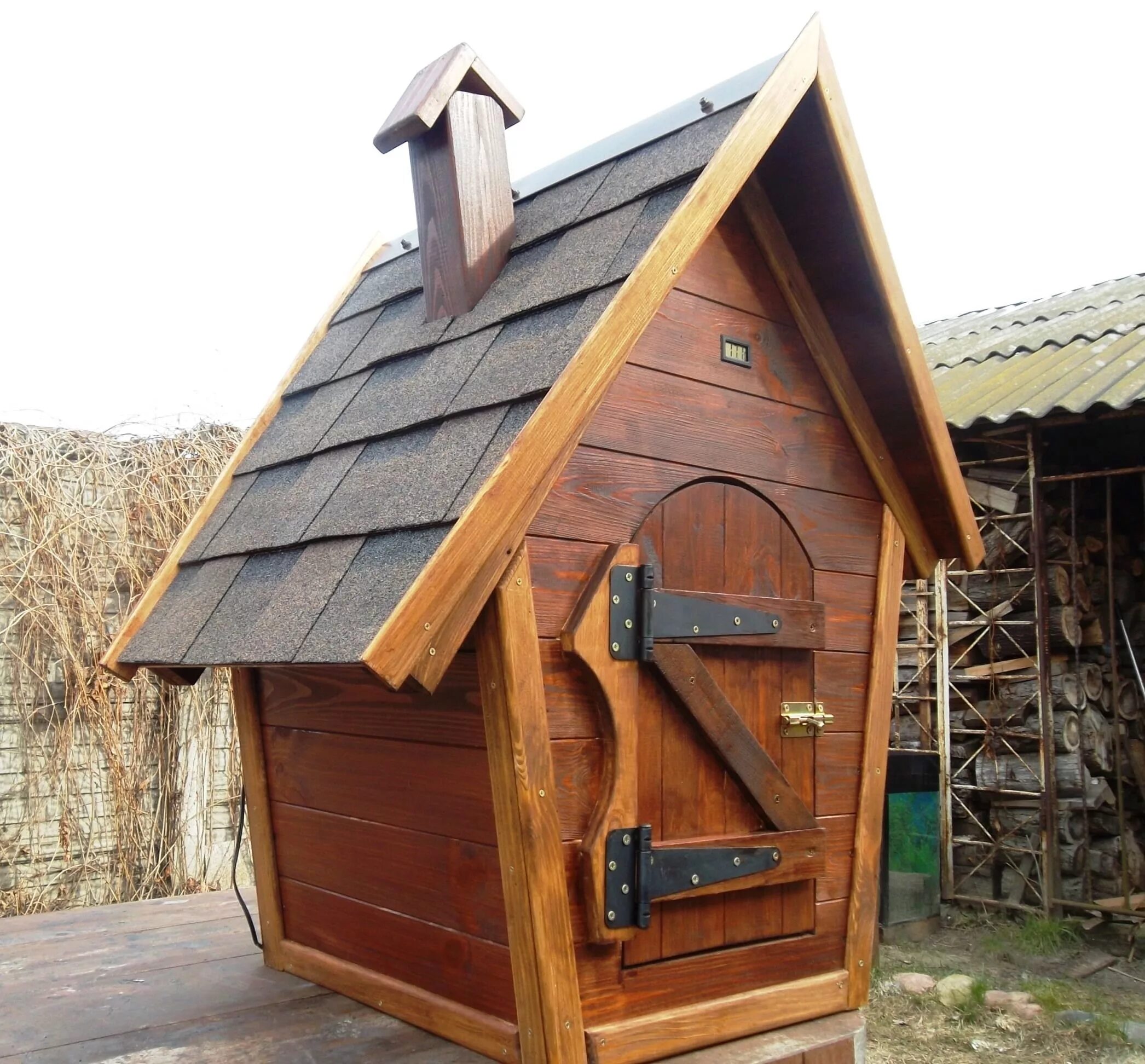 Коптильня из дерева. Коптилка холодного копчения. Коптилка холодного копчения. Коптилка холодного копчения. Деревянная коптильня холодного копчения.