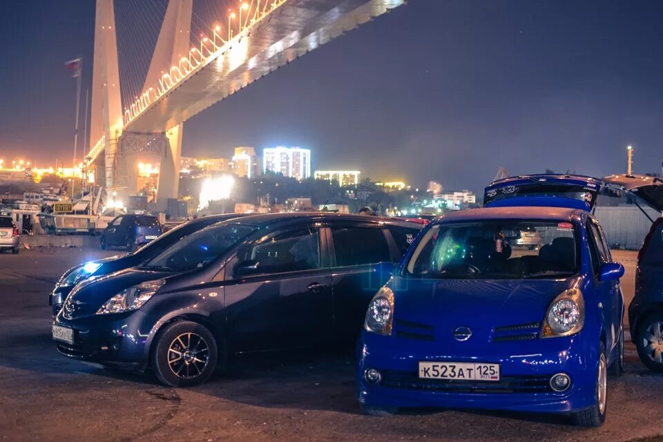Nissan note e12 ночь. Ниссан центр владивосток. Nissan vanette 2. Fairlady z33 dk. Ниссан центр томск.