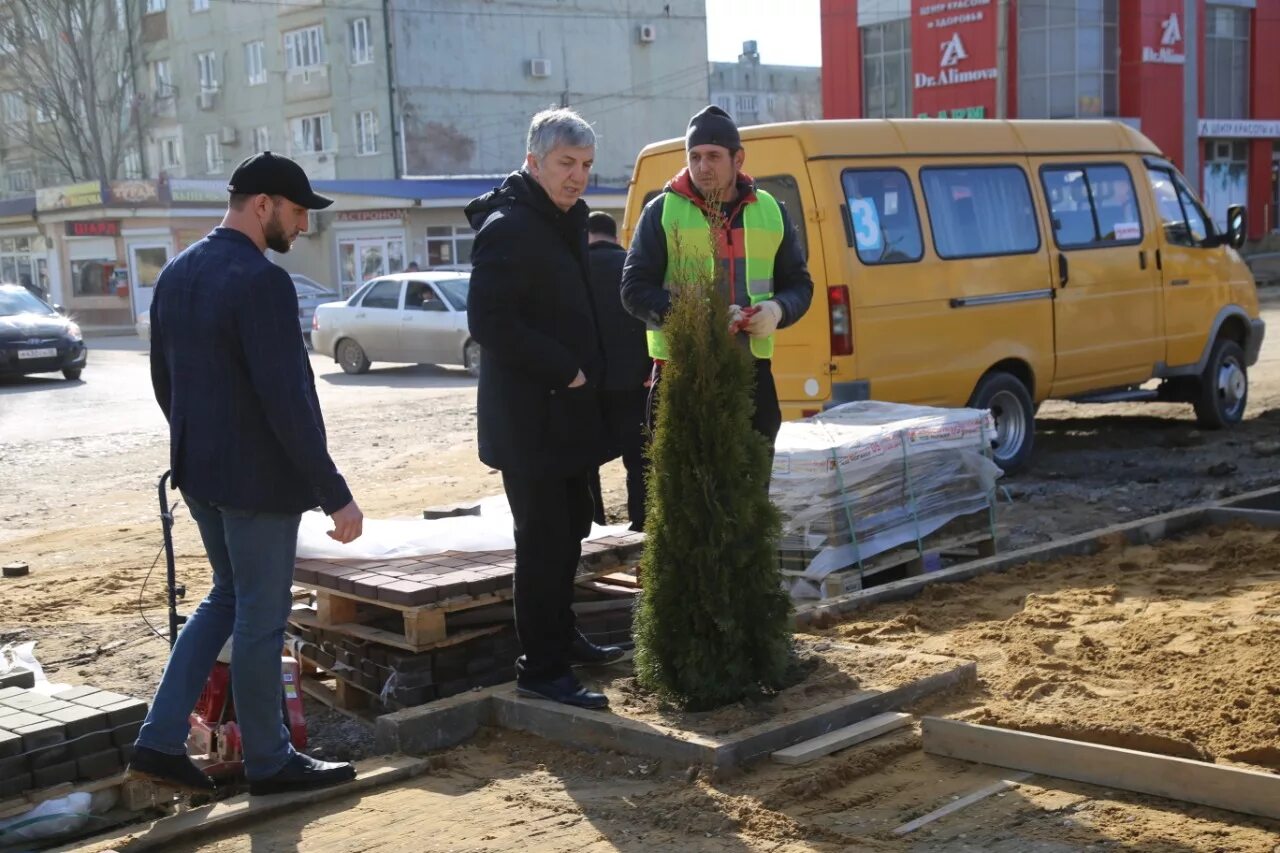 улица генерала сеидова 122 город дербент. айдын гусейнов дипломат. генерала сеидова 122 дербент. генералы дербента. генералы дербента.