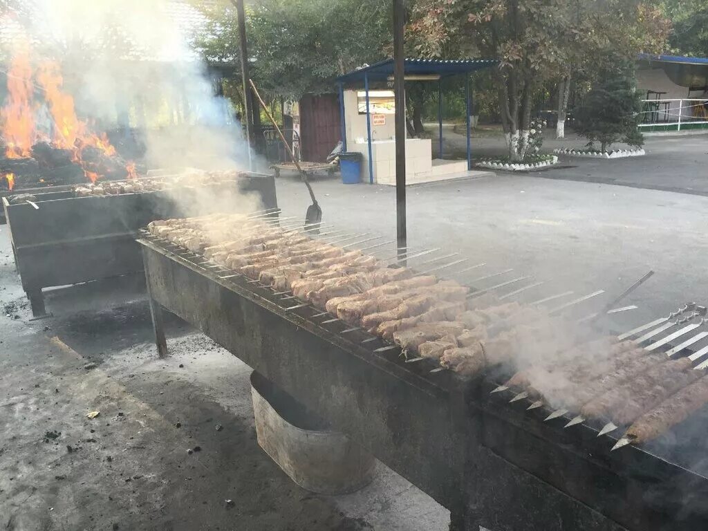 Левый берег дона казачья. Шашлык в Казачьем хуторе Ростов. Казачий Хутор Ростов-на-Дону левый берег. Шашлычная казачий Хутор левый берег. Ростов казачий Хутор левый берег.