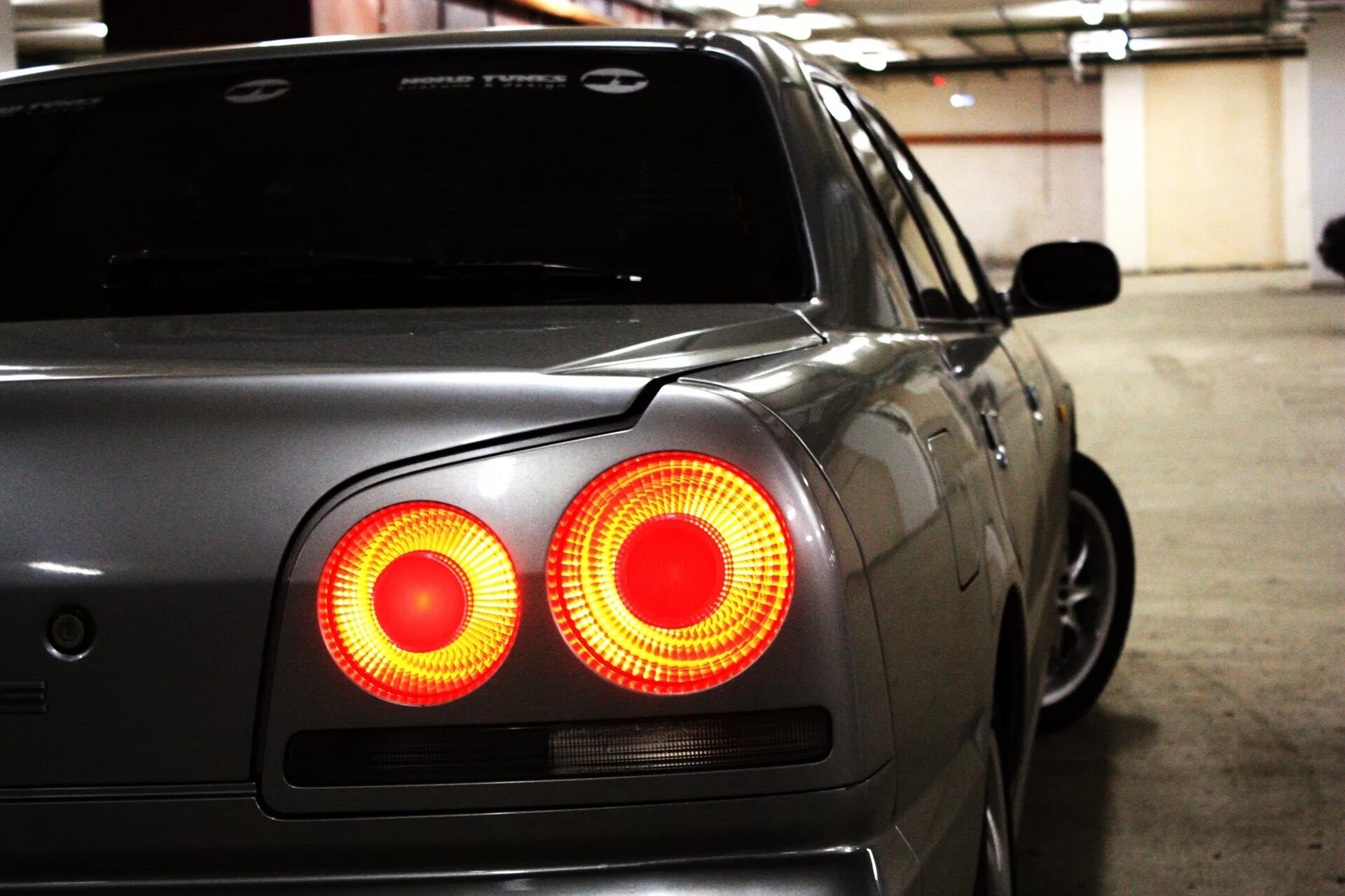 Задние фонари Skyline r34. Nissan Skyline r34 задние фонари. Skyline r34 задние фары. Nissan Skyline r34 taillights.