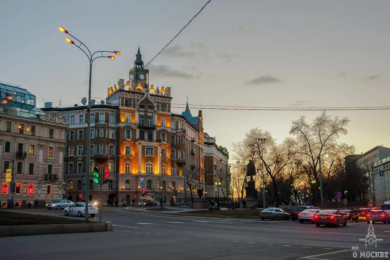 Сретенский бульвар д. Сретенский бульвар Москва. Сретенский бульвар улица Москва. Москва, Сретенский б-р Сретенский бульвар,. Дом замок Сретенский бульвар.