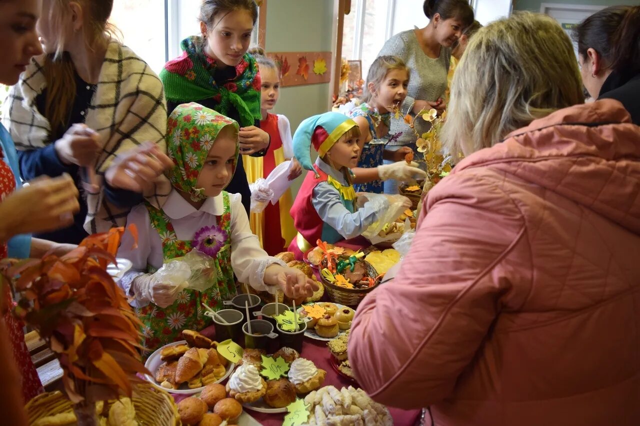 Осенняя ярмарка в школе. Ярмарка в школе. Осенняя ярмарка для детей. Ярмарка для детей в школе. Что можно принести на ярмарку в школу