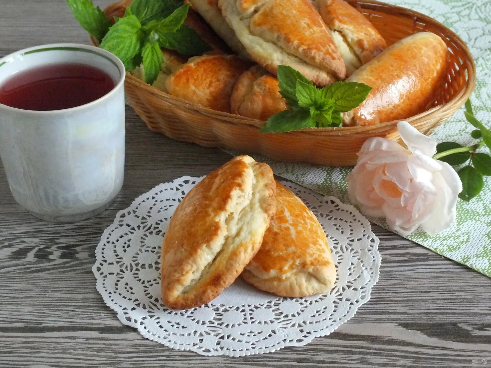 Сочень с творогом. Сочни с творогом (блюдо белорусской кухни).. Пирог творожное облако. Творожные облака.