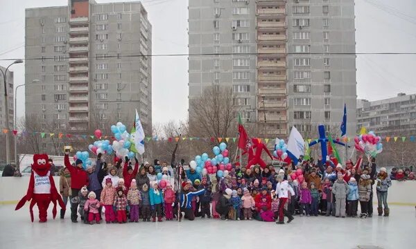 Школа 335 Москва Люблино. Олимпийские надежды Москва. Люблино в 2003 году. СДЦ Люблино.