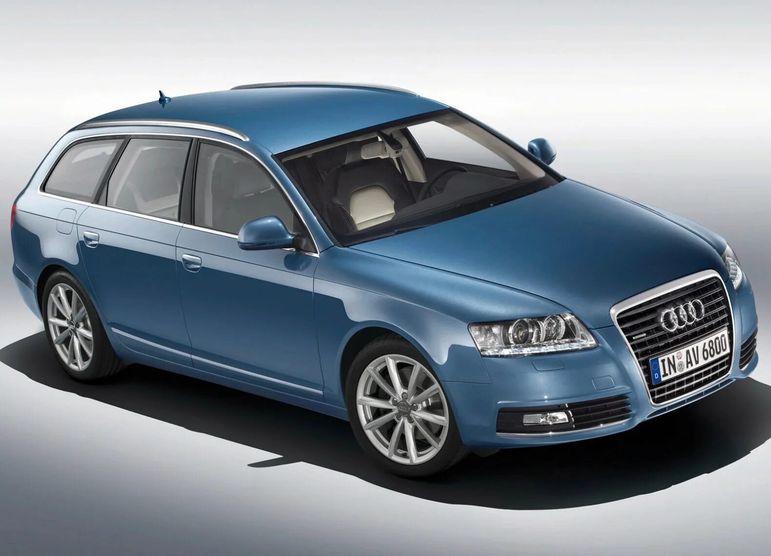 Автомобиль audi a6