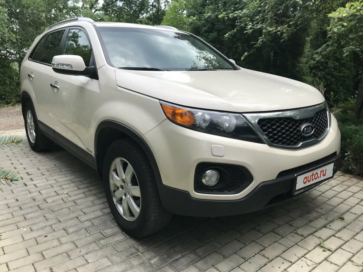 Sorento 2010 год. Бежевая киа соренто 2. киа соренто 2011 бежевый. киа соренто 2010 бежевый. kia sorento 2010-2011 бежевый.