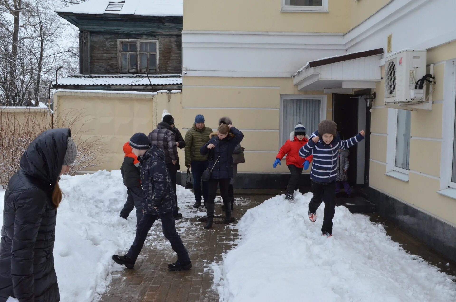 День города Устюжна. Устюжна Весьегонск. Жизнь людей в Бежецке. Устюжна Платон Волков. Погода в устюжне на неделю