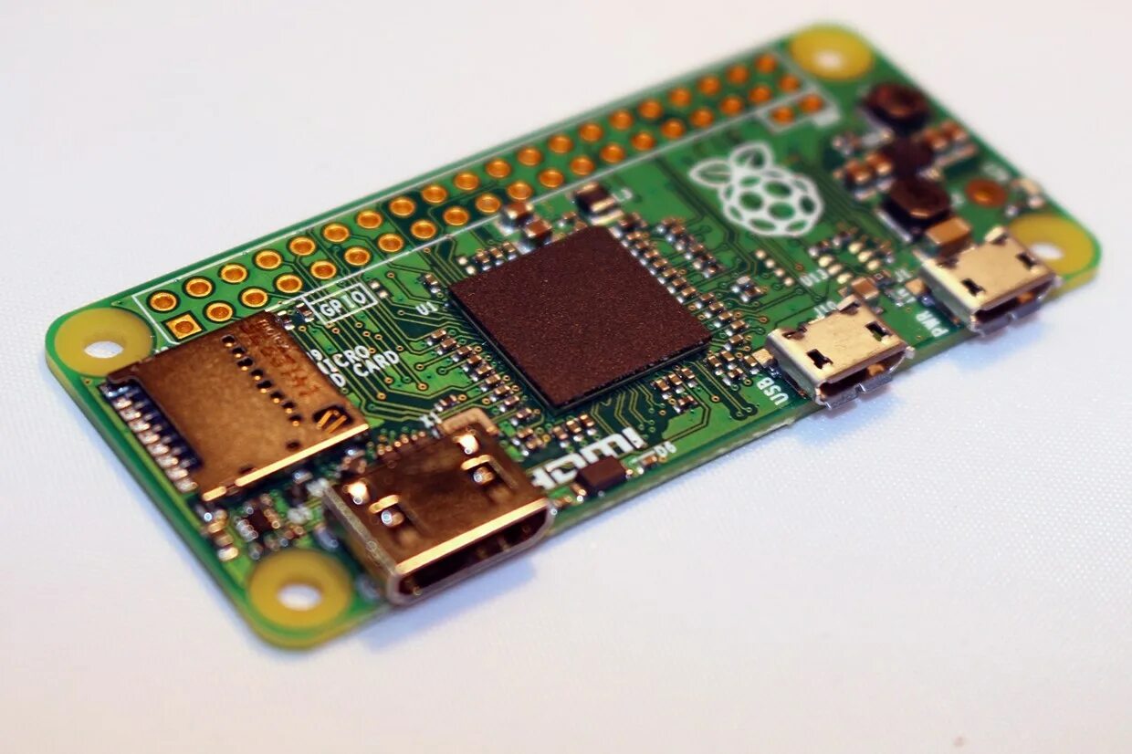 Y pi 0. Raspberry Pi Zero компьютер. Pi Zero чип. Raspberry Pi Mini. Raspberry Pi 2015.