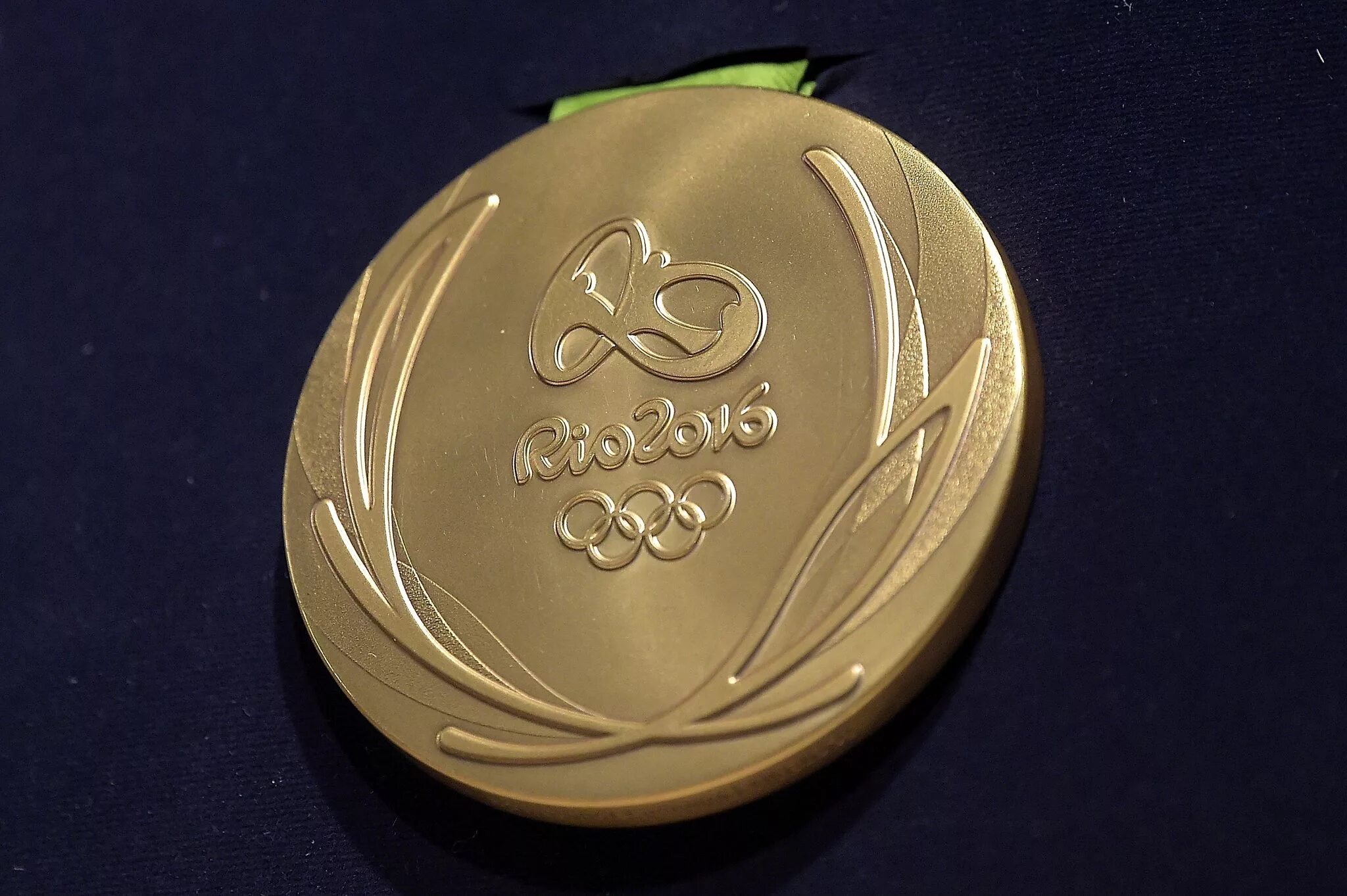 Олимпийская медаль Рио 2016. Золотая Олимпийская медаль Рио. Золотая медаль Олимпийских игр 2016. Бронза медаль Рио.