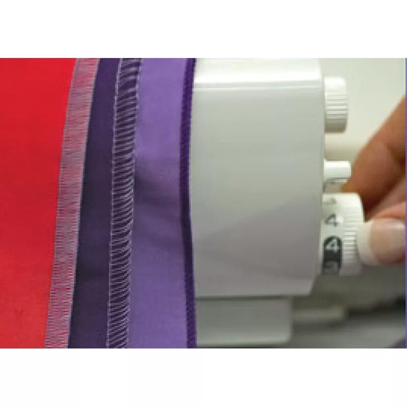 Кардане шов. Роликовый шов на оверлоке мерилок 005. Оверлок мерилок 005 швы. Ролевой шов на оверлоке. Роликовый оверлок.