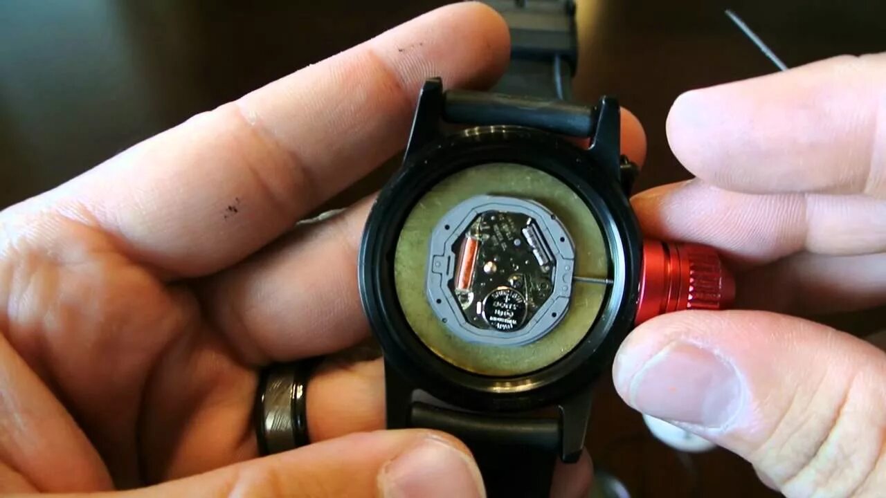 Luminox Navy Seal батарейка. Часы Luminox 3150. Батарейка для часов Luminox 0200. Philips s9968 Battery Replacement.