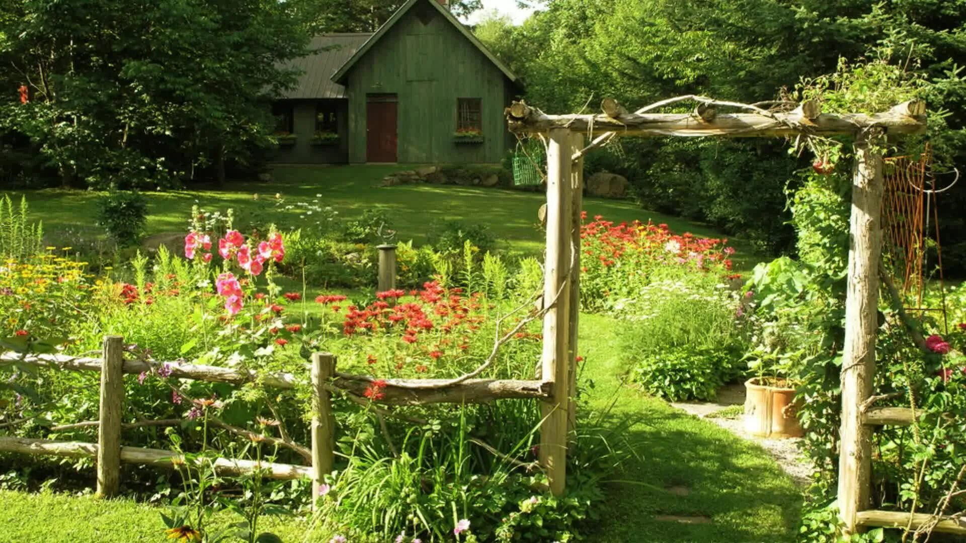 Деревня земля оформлять. Дача летом. Деревенский стиль кантри в ландшафтном дизайне. Деревенский огород. Деревня земля оформлять.